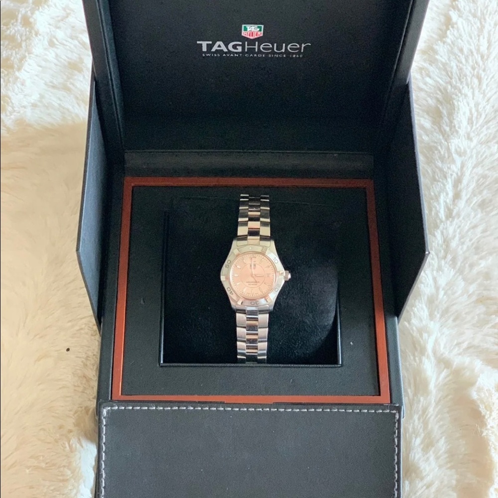Tag Heuer Women’s Aquaracer 300m